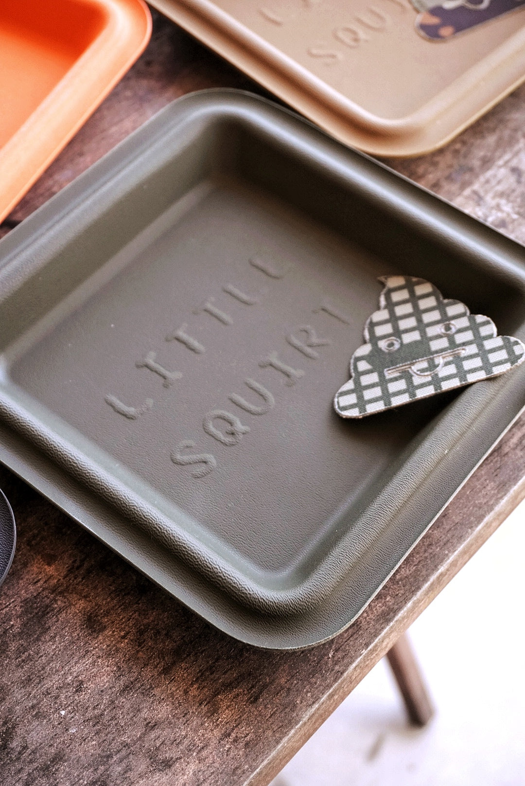 LITTLE SQUIRT - DIARRHEA TRAY